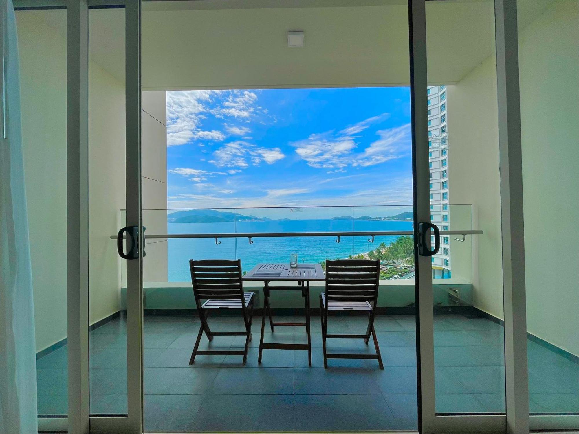 The Sea Luxury Nha Trang Apartment Bagian luar foto